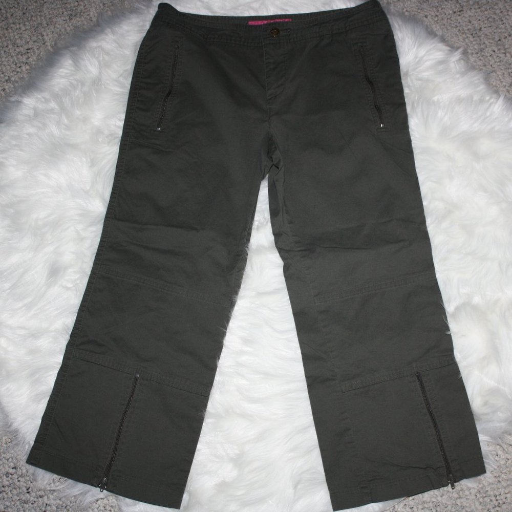 Thalia Sodi Capris Stretch Olive Green Size 7/8